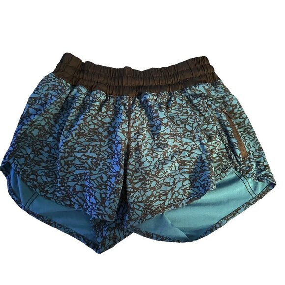 Lululemon Tracker Short IV Ice Breaker Capri Black size 6 - Picture 4 of 8